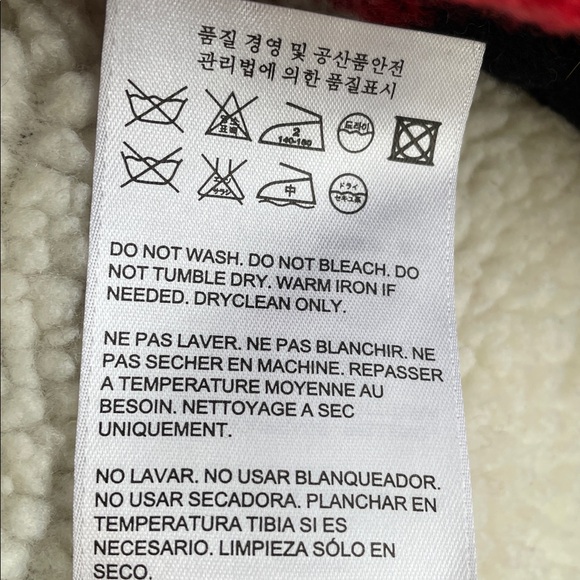 Levi's Sherpa Wool Blend Trucker Jacket in a red and black buffalo plaid pattern - Picture 10 of 10